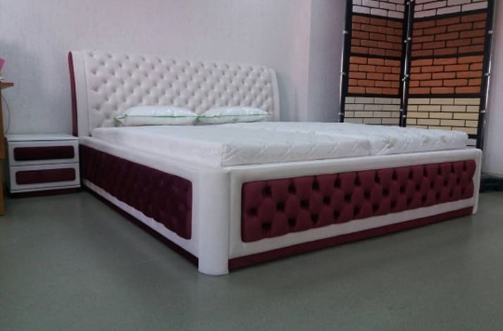 Кровать с каретной стяжкой КС-100