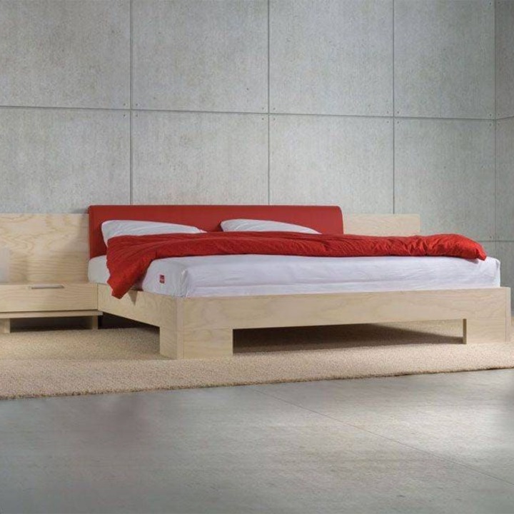 Кровать из массива КМ 413