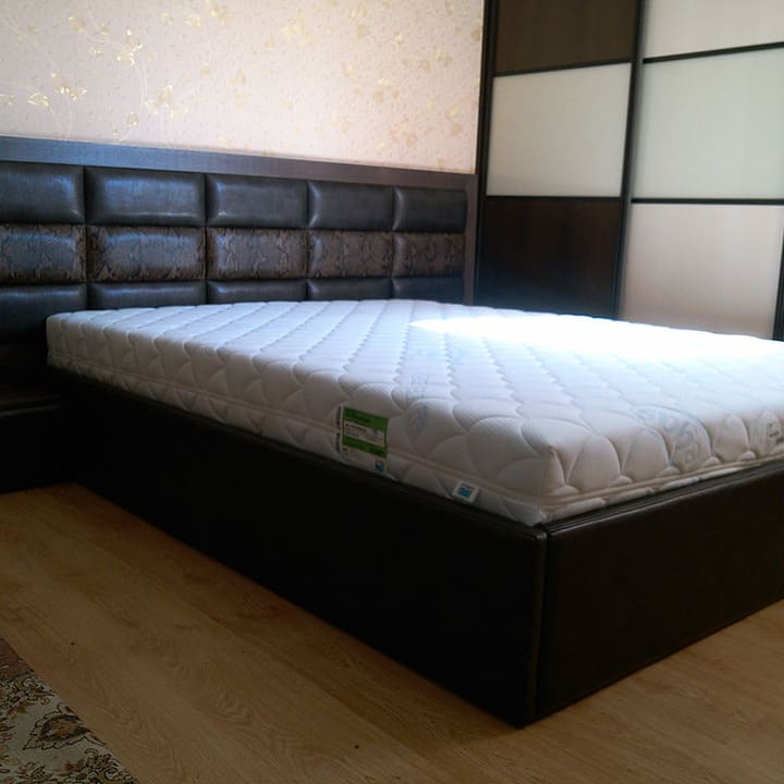 Кровать из экокожи КН-20