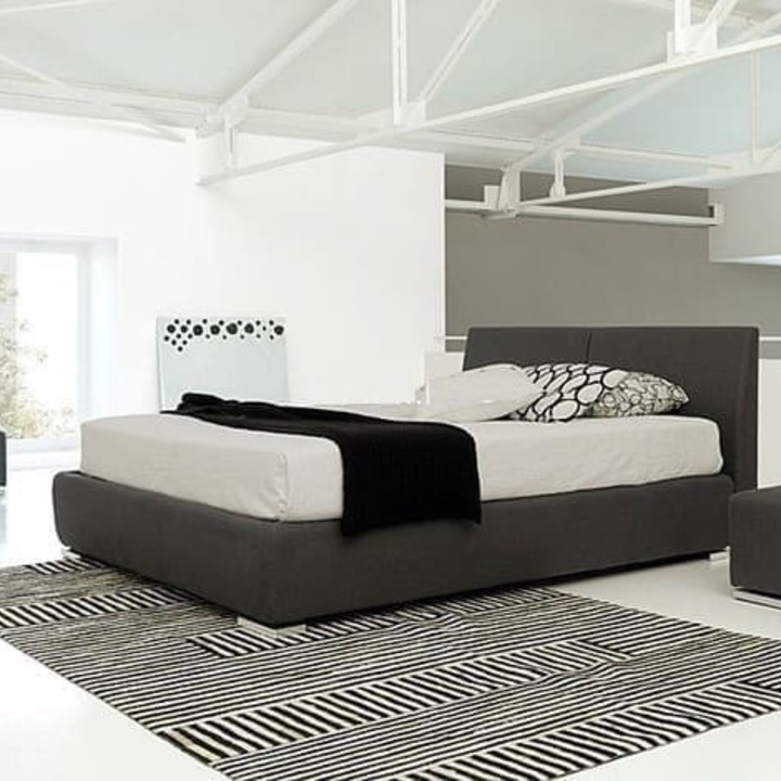 Кровать из текстиля и кожи КМ-7
