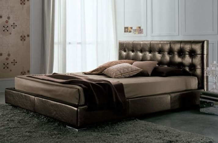 Кровать из текстиля и кожи КМ-48