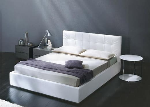 Кровать из текстиля и кожи КМ-50