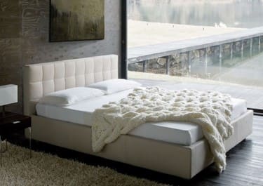 Кровать из текстиля и кожи КМ-6